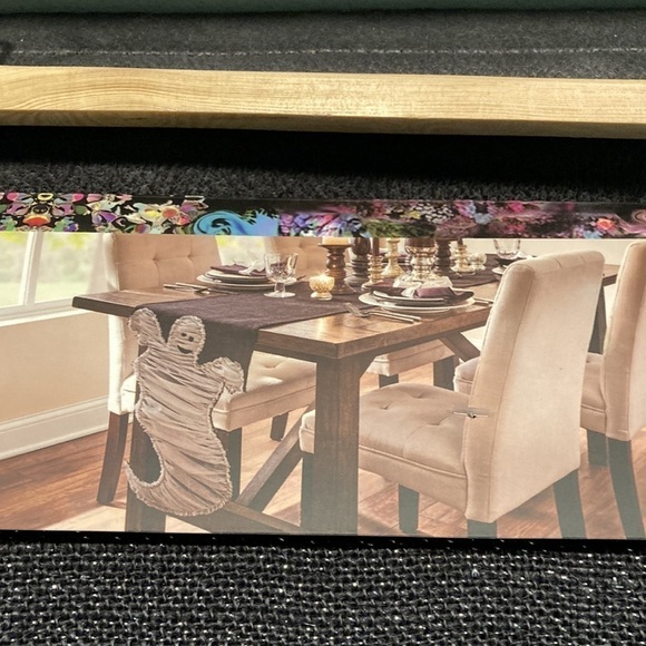 NWT CYNTHIA ROWLEY CURIOUS GHOST TABLE RUNNER & GHOST TOWELS - Picture 5 of 10